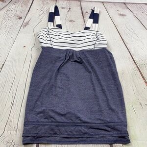 UEC Lululemon navy blue white shelf bra tank 8